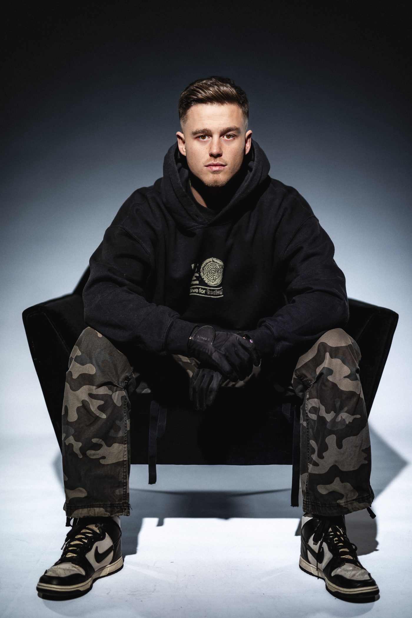 FØSS, Hard Techno & Hard Dance DJ – press photo 3