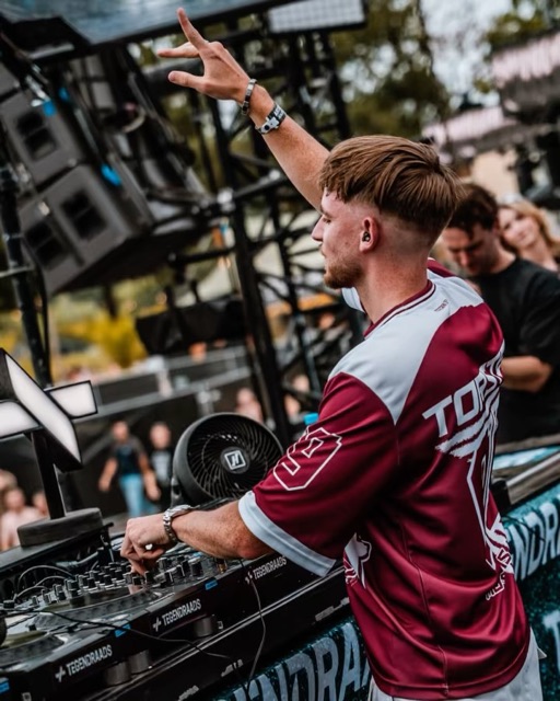 Two main stage debuts