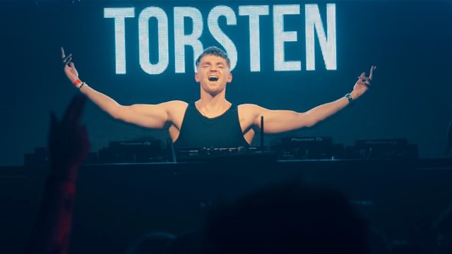 First US show: SXTCY Los Angeles